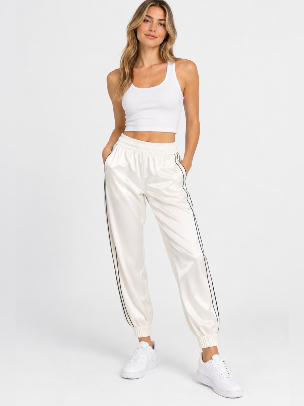 Closed white satin joggers xs